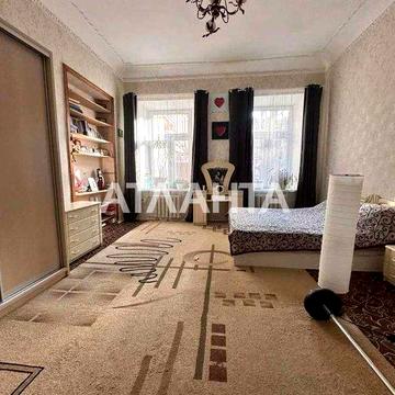 В продаже 2-х комн квартира в историческом центре города.