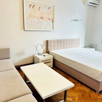 Євродвушка 55м2 на Мазепи 12б, світло вимикають рідко  !