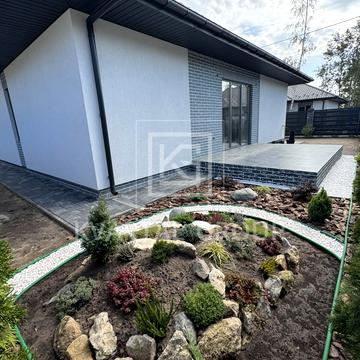 Успішна, 47В