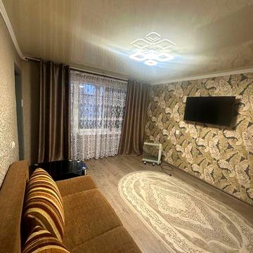 Продам квартиру в м. Лебедин