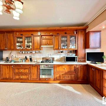 Укомплектована 2-кім квартира! можна під постанови! 86 м2