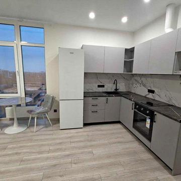 Здам 1-к квартиру новий ремонт Простір на Радісній