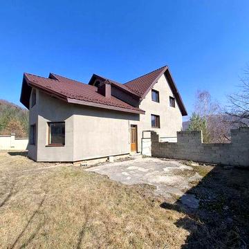 Продам будинок з панорамним видом на гори в Яремче!!! 1м2=414$