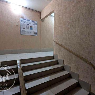 Продаж 3-кімнатної квартири на Сихові