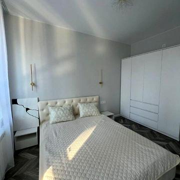 Довгострокова оренда 2к Квартира Володимира Великого вулиця