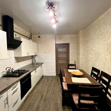 Оренда 2 кім.кв.вул.Зелена 281б(новобудова)