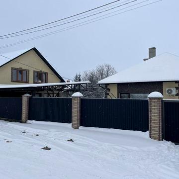 Одноповерховий будинок з ремонтом та зоною відпочинку