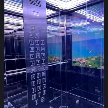 Однокімнатна квартира з видом на море, Атмосфера, Аркадія