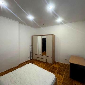 Здається 1-кімнатна квартира .