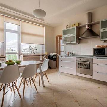 Продаж 3-кім квартири 216 м² бул. Тараса Шевченка Центр Метро