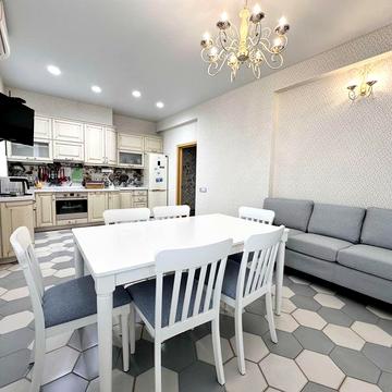 Кухня-студіо, 2 окремі кімнати, жк Chelsea Tower, поруч Tetris Hall