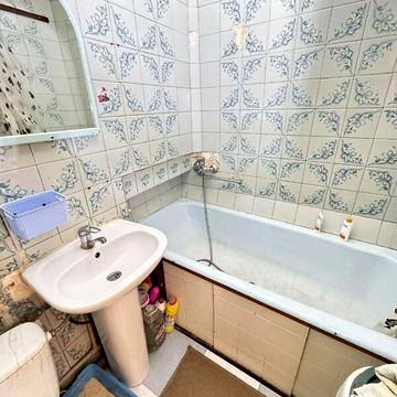 Продаж 2к Квартира Батумська вулиця