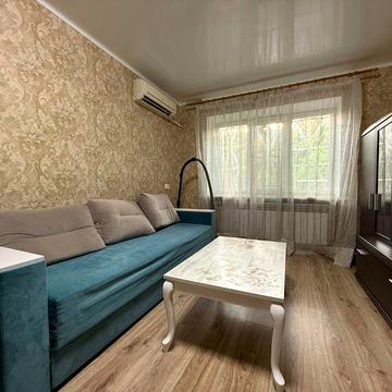 Сдаётся в аренду двухкомнатная квартира в самом центре на 1 этаже