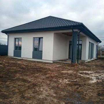 Продаж нового будинку в місті без комісії!