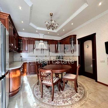 Продаж 3к квартира, вул. Старонаводницька 6б, Печерська