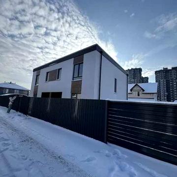 Продаж Дуплексу з Новим Ремонтом. всі центральні комунікації 127м2