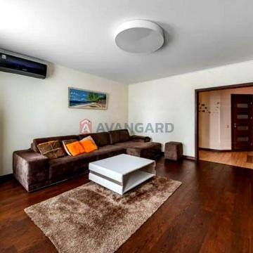 Продаж 3-кімнатної квартири, проспект Науки