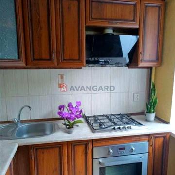 Продаж 2к квартира, вул. Коновальця, метро Палац Україна