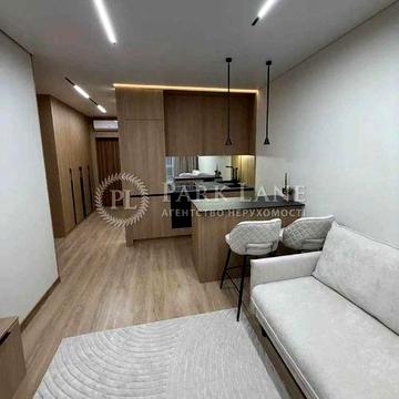 Продам новий ремонт Варшавський Плюс