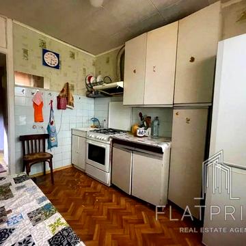 Продаж 4-кімнатної квартири з ремонтом, вул. Литвинського