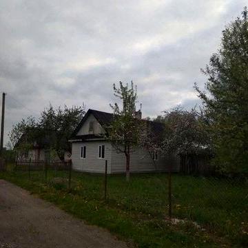 Продаж будинку 50 км від Луцька