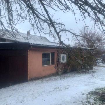 Продам дом с гаражом в Константиновке