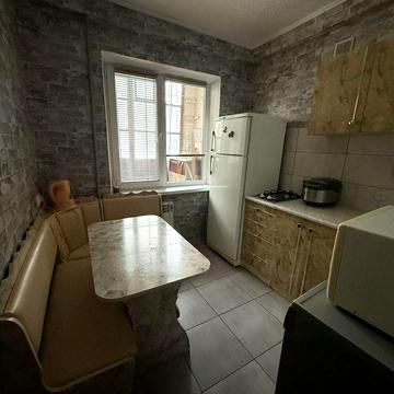 Сдам 1 комн квартиру р-н ДК Горького