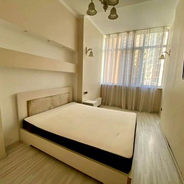 Генуезька вул., 36