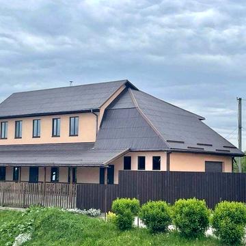 Двоповерховий будинок в м. Жашків автономний сонячні панелі