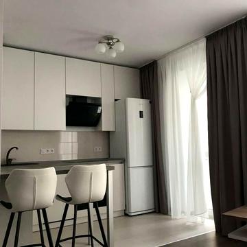 Сімї Кульженків вул. (Петра Дегтяренка), 37