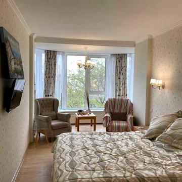 Продам 2х кімнатну з ремонтом біля моря.ЖК Синій птах. 160.000 дол