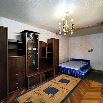 Оренда 1-кім провулок Надії Світличної 1 Дарницький р-н.