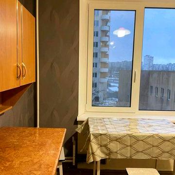 Сдам 1 ком квартиру возле  м. Победы за Ростом