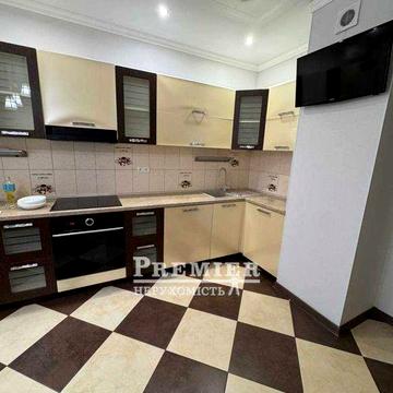 2 комнатная квартира 62 м2 с  Ремонтом ЖК Радужный