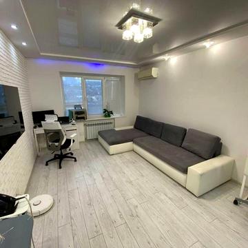 3к Бульвар Славы 27, ж/м Победа, небольшое животное обсуждается