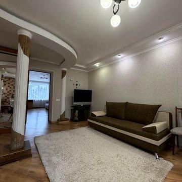 Оренда двухкімнатної квартири  з АО в самому центрі