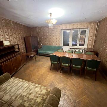 2 кімнатна квартира 58 м2 Совмін Печерськ метро Звірінецька