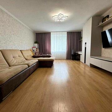 Продаж 2-кімнатної квартири на Ближньому Замості