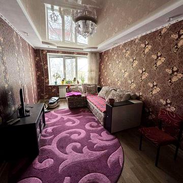 Ан сдам 2х. комнатную квартиру 2/5 центр