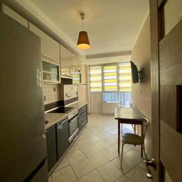 Наталії Ужвій вул., 12