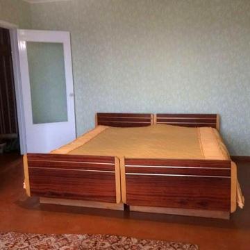 Здається 2 кімнатна квартира з - Цукрового заводу не кутова