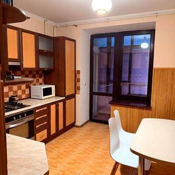 Здам в довгострокову оренду двохкімнатну квартиру