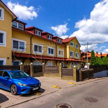 ГЕНЕРАТОР, Оренда Таунхаусу, Соломянський район, під житло або офіс