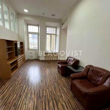 Продаж 4к квартири Костельна Майдан Незалежності Центр