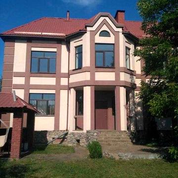 Продам дом на Павленках,ул .Парковая ,3 этажа 450м