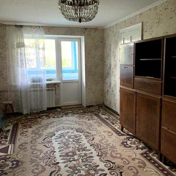 3 ком сталинка крепкий дом!Средний этаж газ!