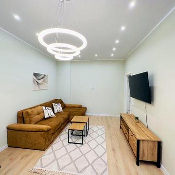 Аренда большая  3х-комн ЖК Пространство , СВЕТ ВСЕГДА! Паркинг Фонтан