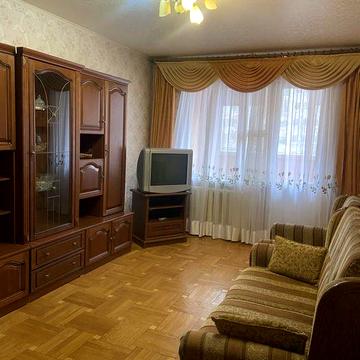 Здам 2-х кімн. кв., Виноградар, вул. Н. Ужвій