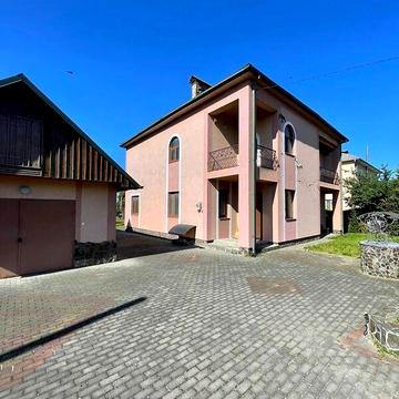 Продаж 4к Дім Івана Франка вулиця