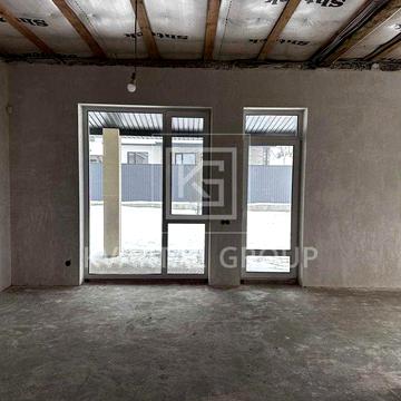 Будинок з частковим основним ремонтом м. Буча